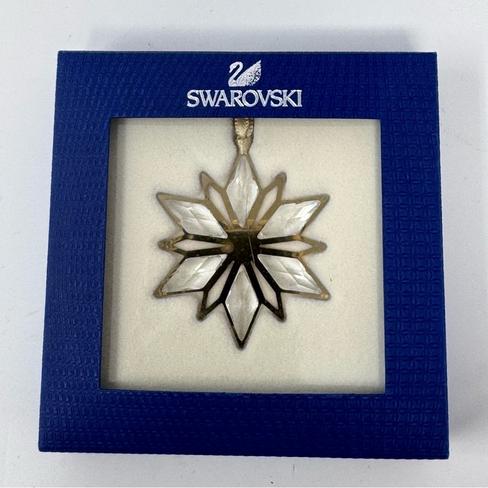 2015 NEW SWAROVSKI CRYSTAL LITTLE SILVER STAR CHRISTMAS ORNAMENT 5064261